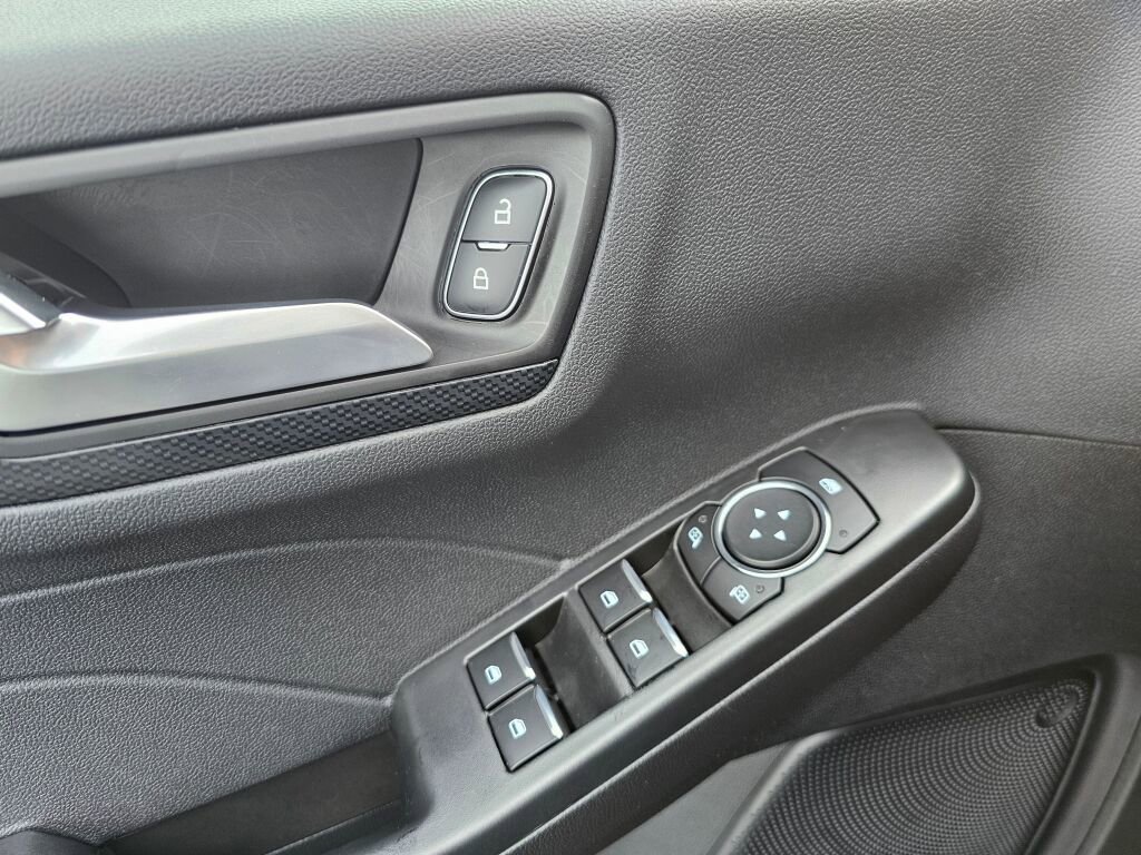 Certified 2025 Ford Escape ST-Line image 19