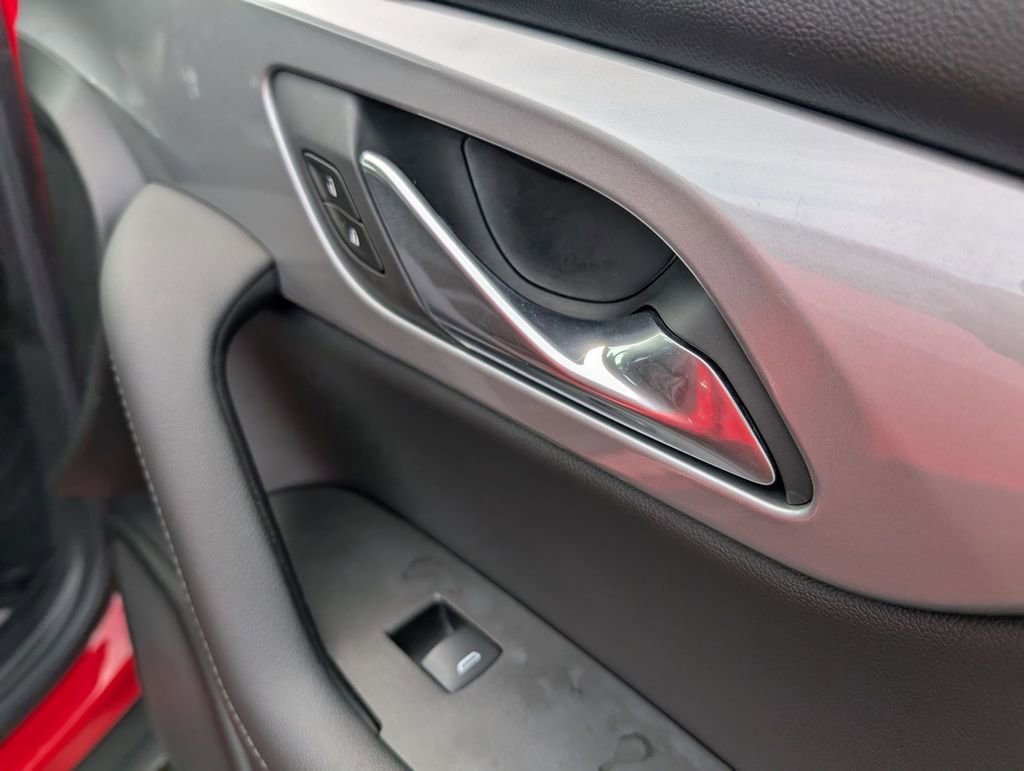 Used 2019 Chevrolet Blazer LT image 46