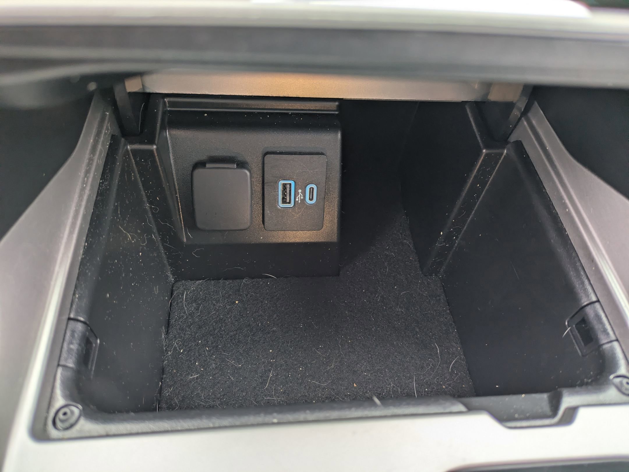 Certified 2022 Ford Explorer XLT w/ Equipment Group 202A image 21