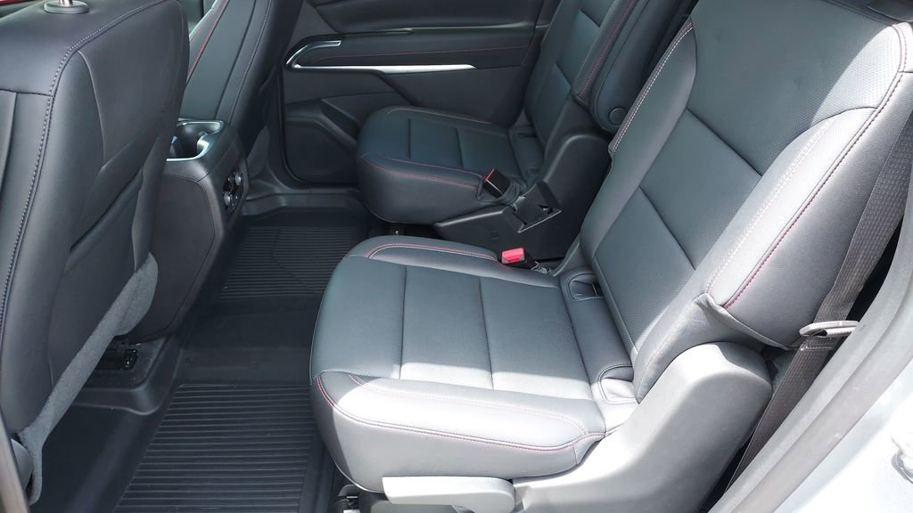 Used 2025 Chevrolet Traverse Z71 w/ Driver Confidence Package image 20