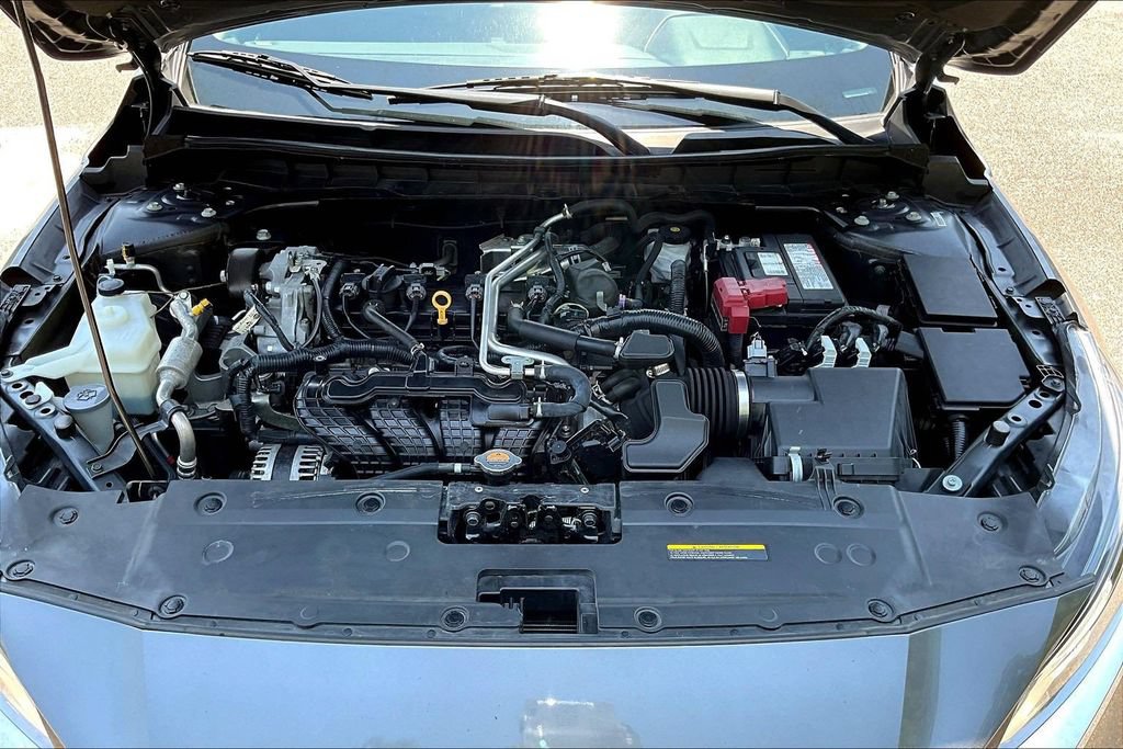 Used 2024 Nissan Altima 2.5 SV FWD image 32