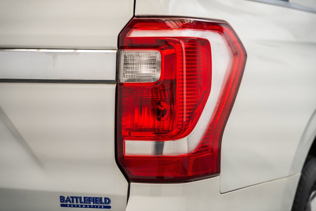 Certified 2020 Ford Expedition XLT w/ Equipment Group 202A AWD/4WD image 9
