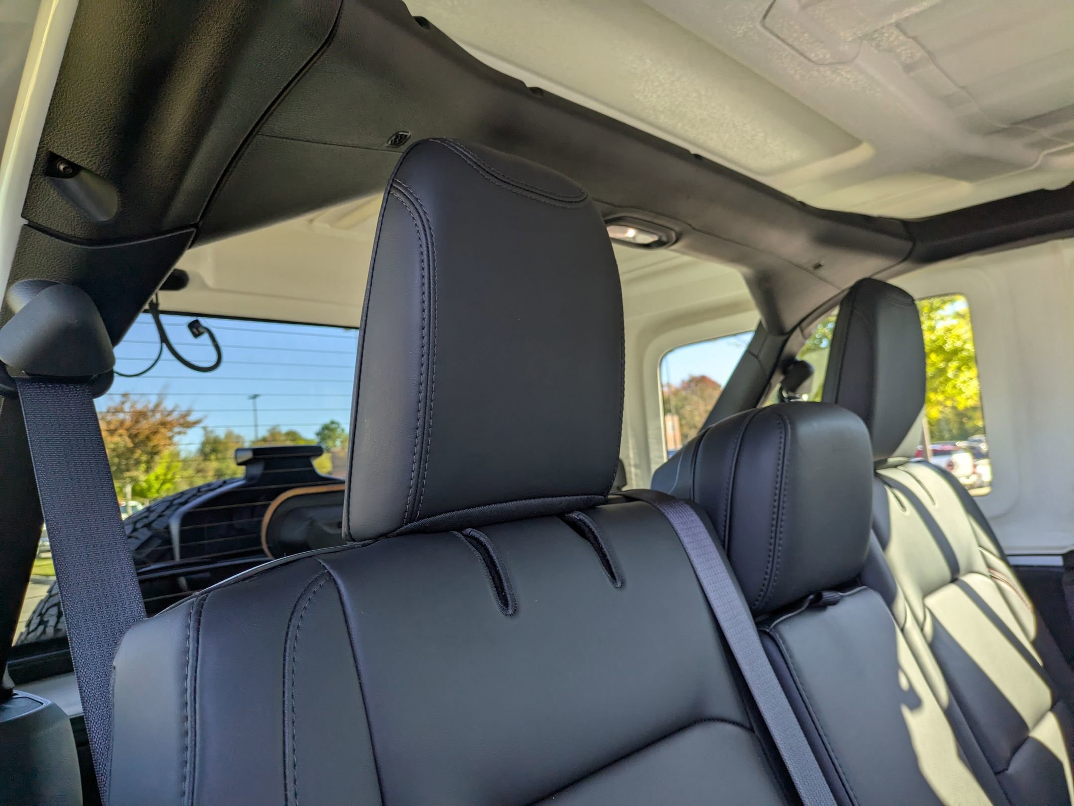 Used 2024 Jeep Wrangler Unlimited Rubicon w/ Capability Package image 38