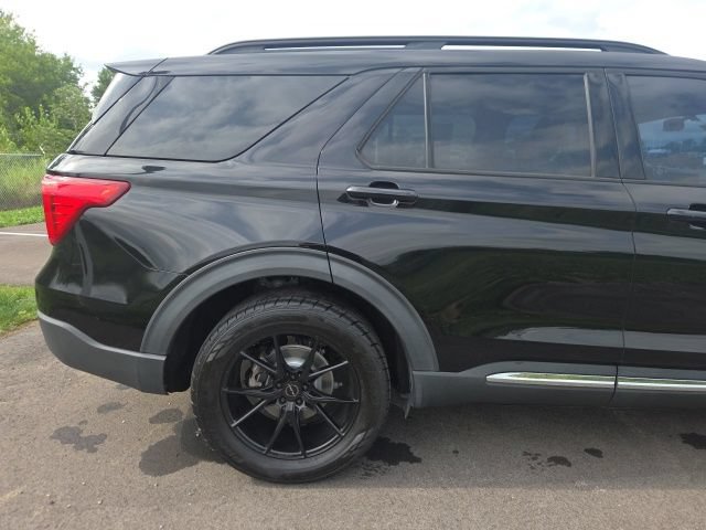 Certified 2020 Ford Explorer XLT w/ Equipment Group 202A AWD/4WD image 7