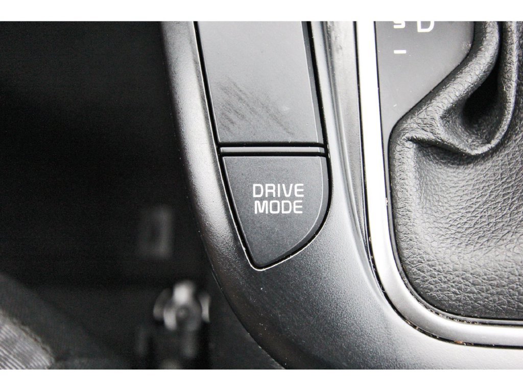 Used 2025 Kia Soul LX w/ LX Technology Package FWD image 29