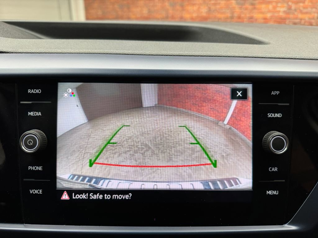 Used 2023 Volkswagen Taos SE w/ Panoramic Sunroof Package AWD/4WD image 22