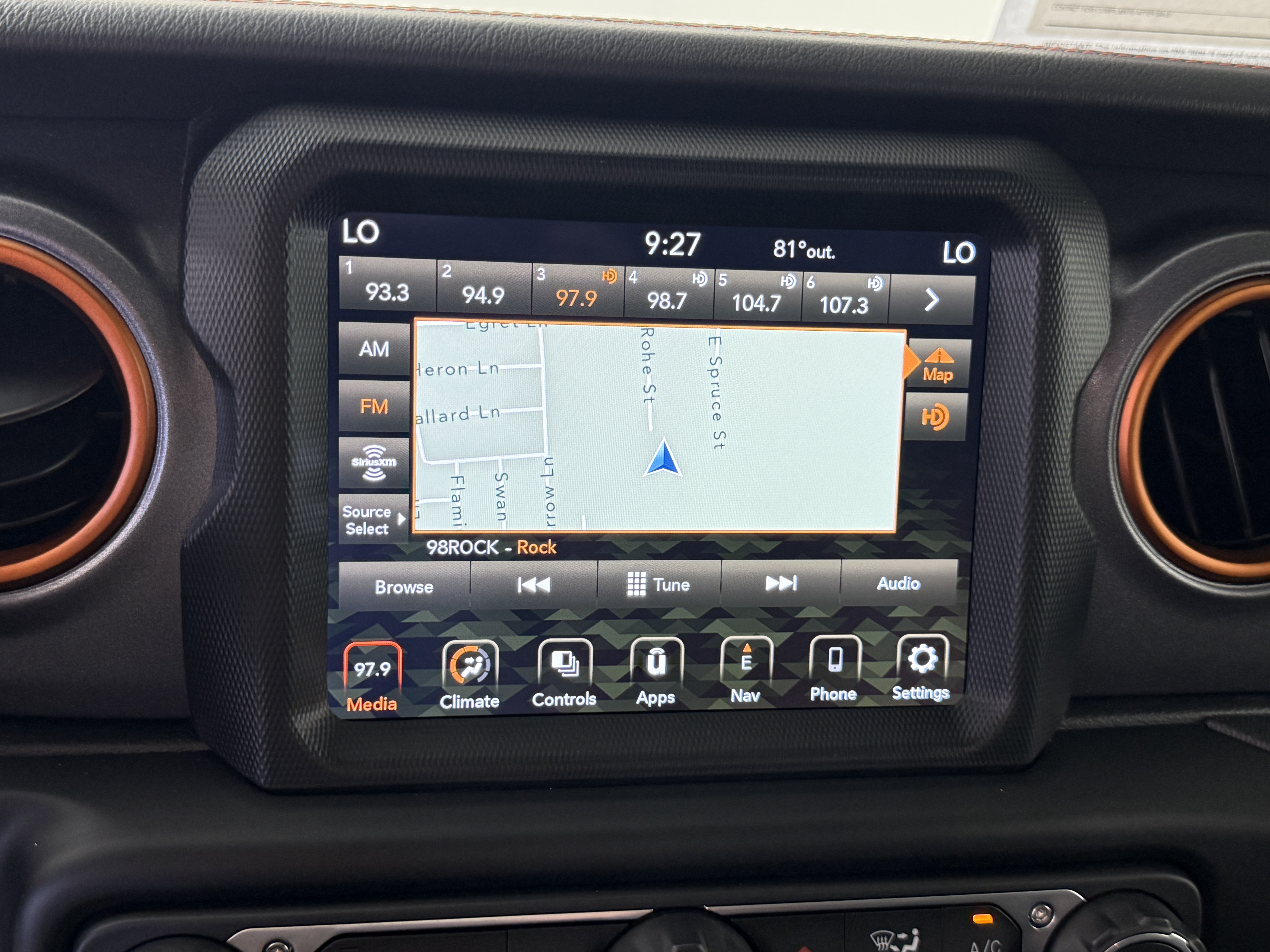 Used 2022 Jeep Gladiator Mojave w/ LED Lighting Group AWD/4WD image 17