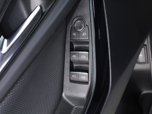 Used 2025 Chevrolet Equinox RS w/ Safety and Technology Package image 17