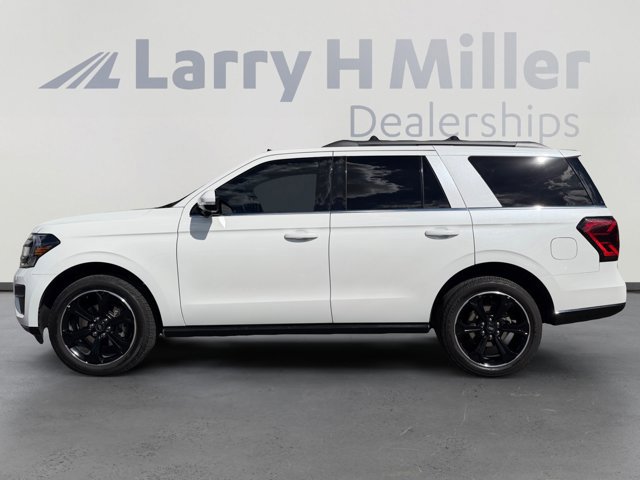Certified 2022 Ford Expedition Limited image 2