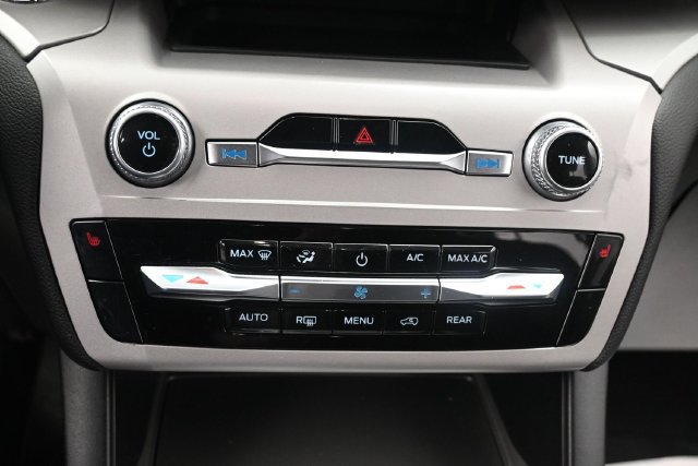 Certified 2023 Ford Explorer XLT AWD/4WD image 13