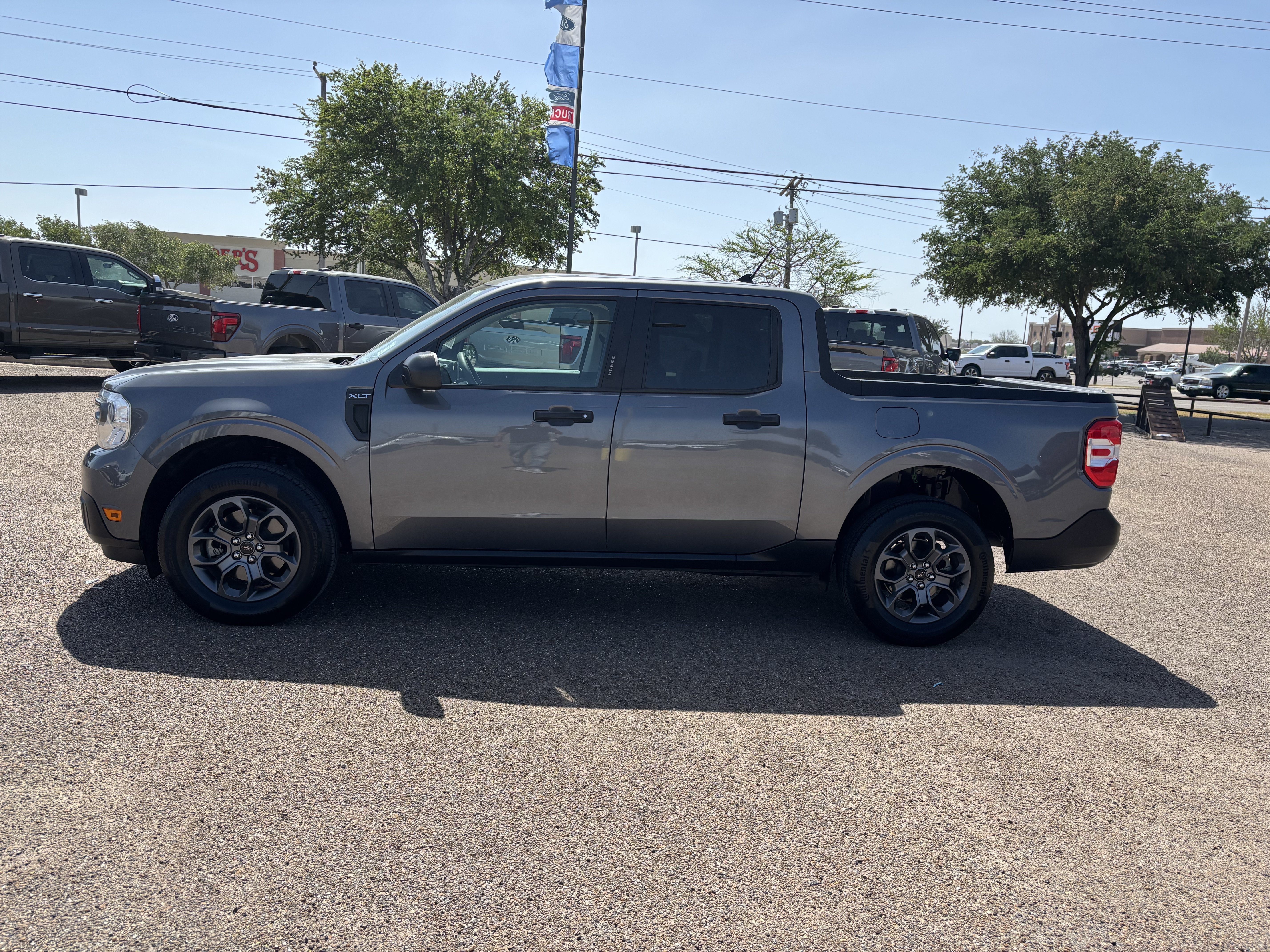 Certified 2023 Ford Maverick XLT FWD image 4