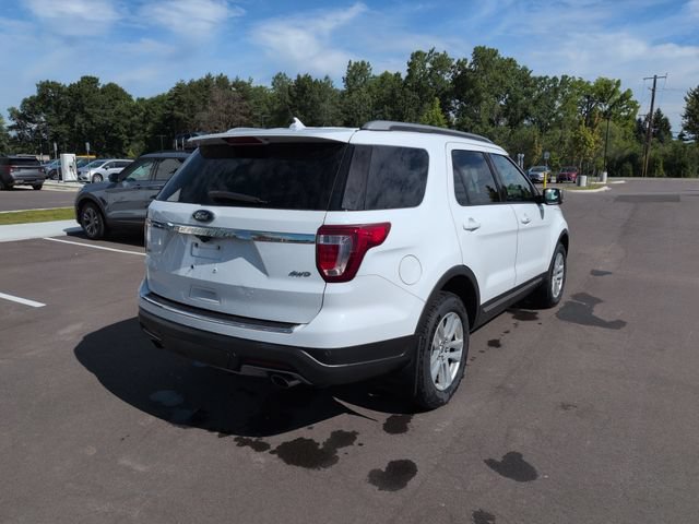 Certified 2018 Ford Explorer XLT w/ Equipment Group 202A AWD/4WD image 7
