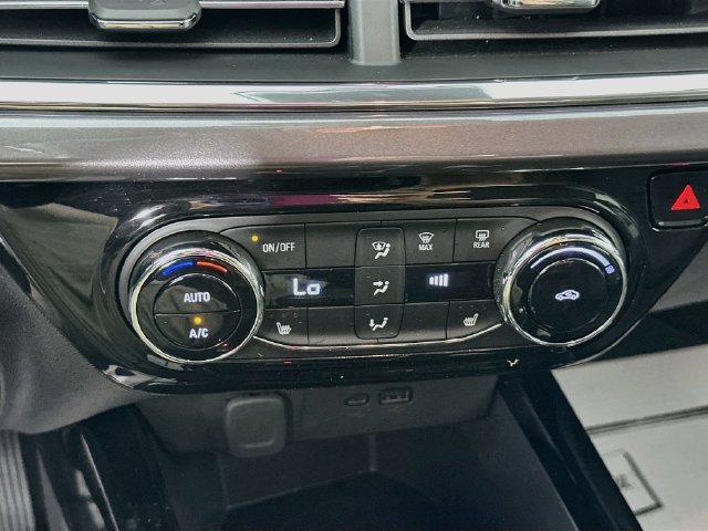 Used 2025 Chevrolet Trax ACTIV w/ Driver Confidence Package FWD image 22