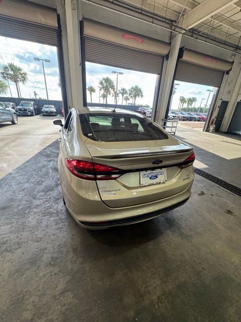 Certified 2018 Ford Fusion SE FWD image 2