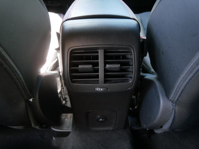 Certified 2025 Ford Escape ST-Line AWD/4WD image 17