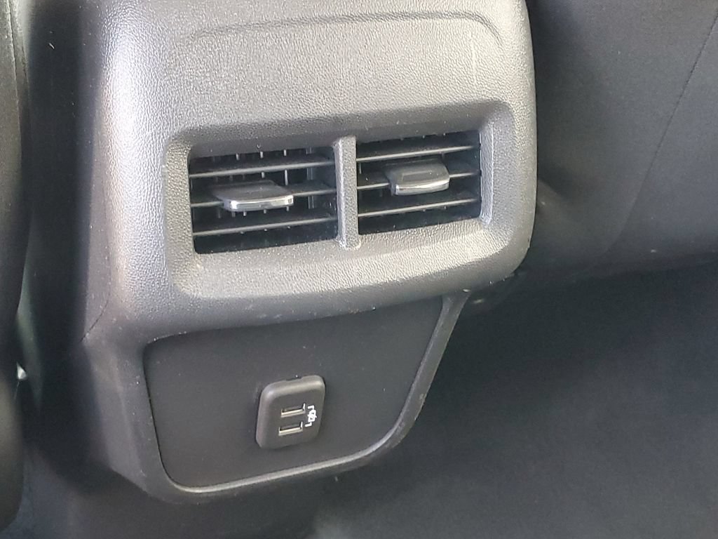 Used 2022 Chevrolet Equinox LT FWD image 16