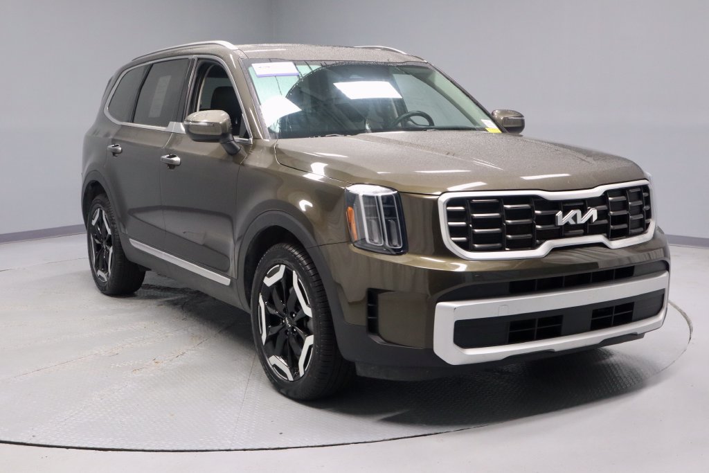 Used 2025 Kia Telluride S