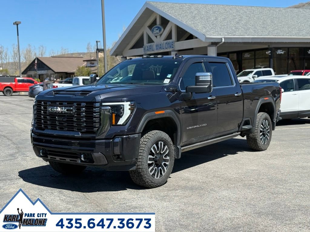 Used 2024 GMC Sierra 3500 Denali Ultimate AWD/4WD image 1