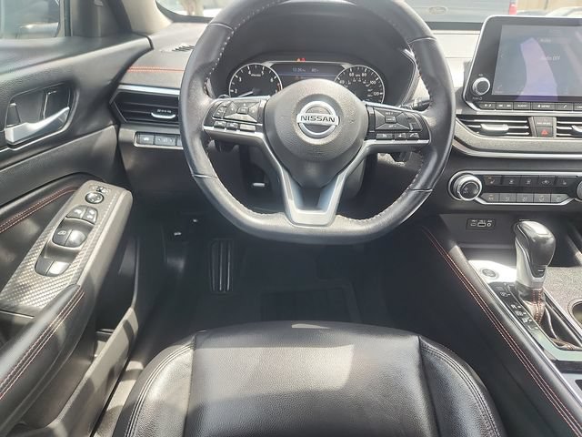 Used 2021 Nissan Altima 2.5 SR w/ SR Premium Package AWD/4WD image 9
