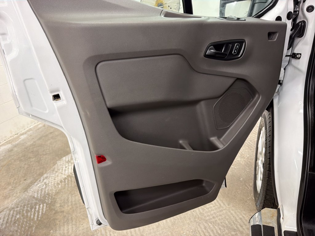 Certified 2025 Ford Transit 250 Low Roof w/ Exterior Upgrade Package RWD image 17