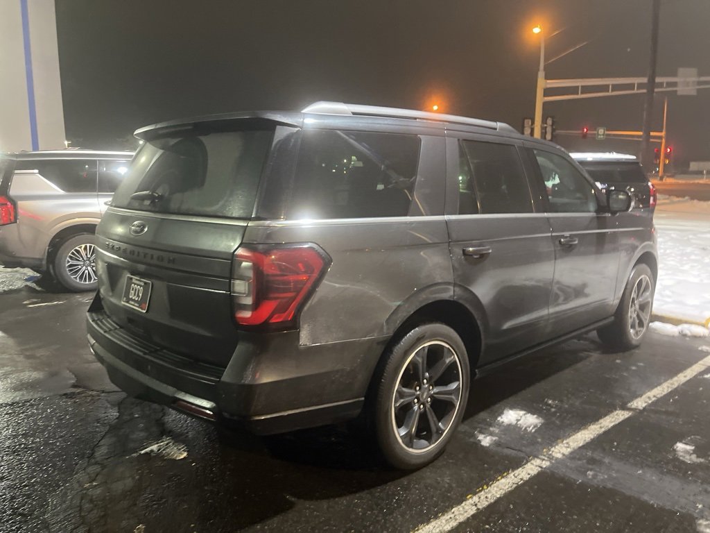 Certified 2022 Ford Expedition Limited image 2