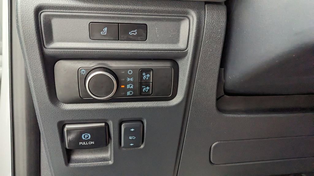 Certified 2024 Ford Expedition XLT image 23