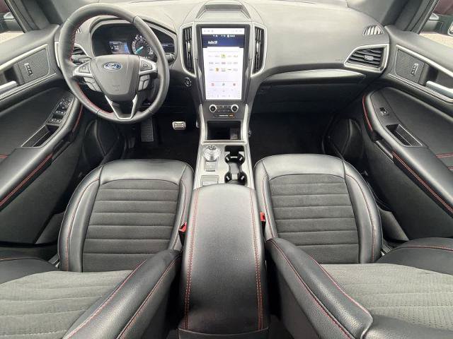 Certified 2024 Ford Edge ST-Line AWD/4WD image 15