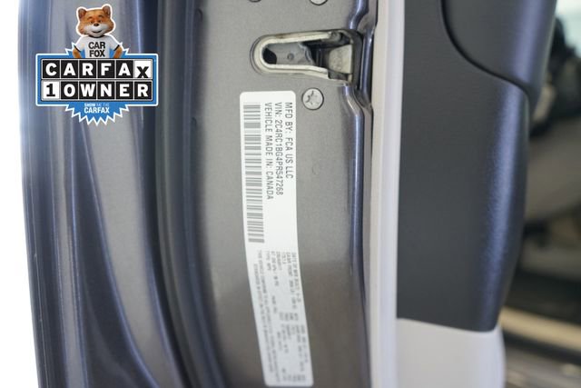 Used 2023 Chrysler Pacifica Touring-L FWD image 26