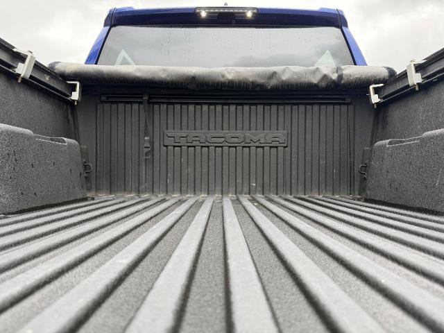 Used 2025 Toyota Tacoma TRD Off-Road AWD/4WD image 14