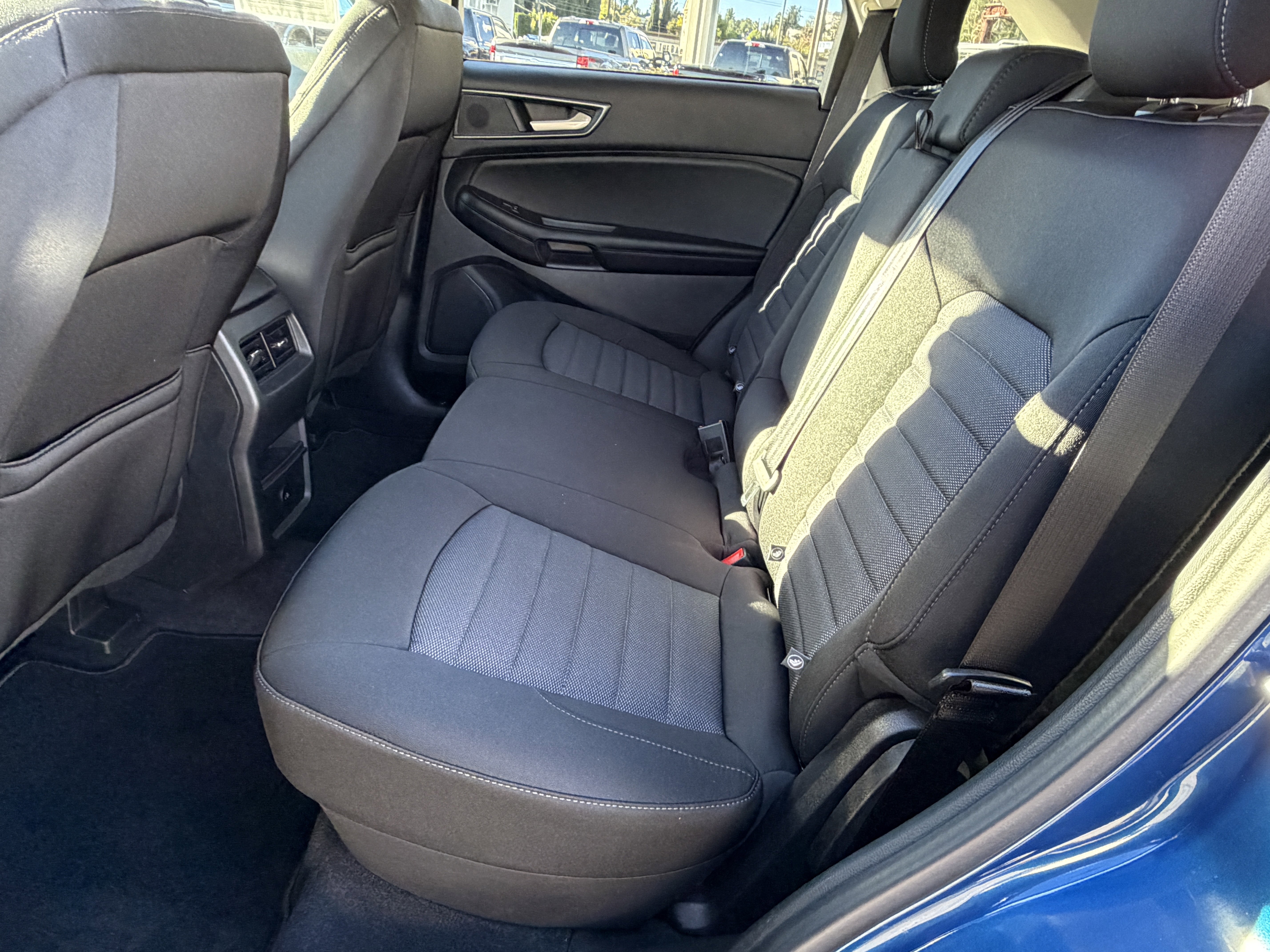Certified 2023 Ford Edge SE w/ Black Appearance Package image 21