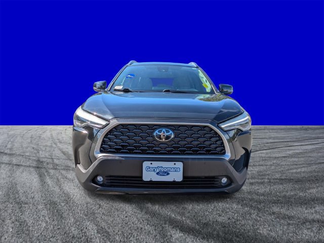 Used 2022 Toyota Corolla Cross XLE w/ Convenience Package FWD image 9
