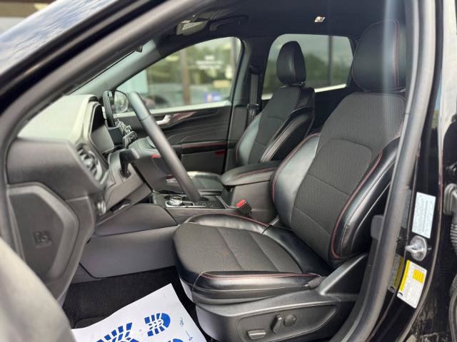 Certified 2024 Ford Escape ST-Line FWD image 7