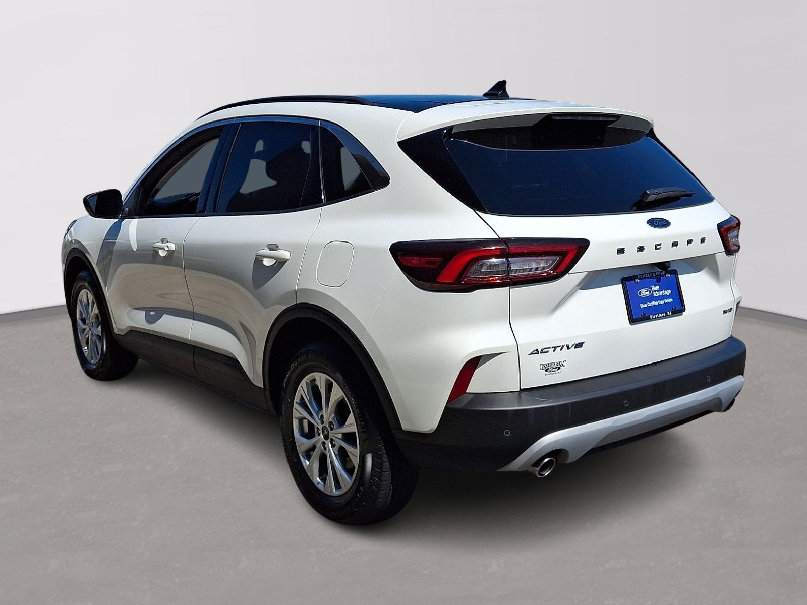 Certified 2023 Ford Escape Active w/ Tech Pack #1 AWD/4WD image 4