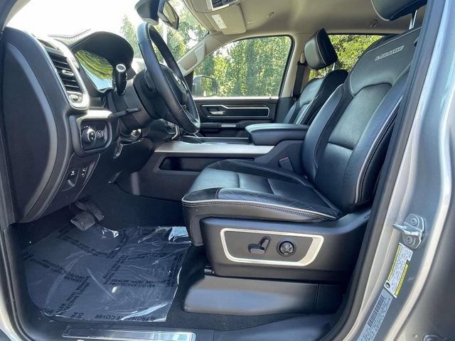 Used 2019 RAM 1500 Laramie AWD/4WD image 9