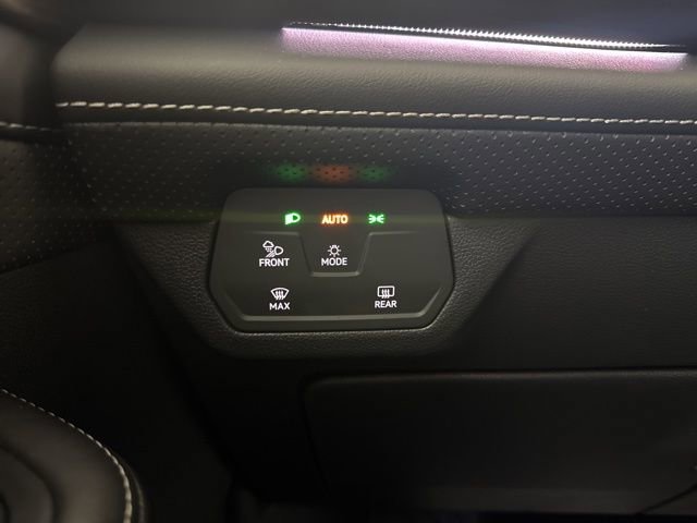 Used 2025 Volkswagen Atlas SEL image 22