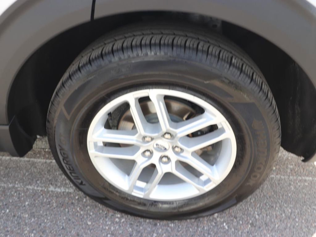 Certified 2025 Ford Explorer Active w/ Active Comfort Package image 25