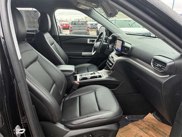 Certified 2023 Ford Explorer XLT w/ Equipment Group 202A image 19