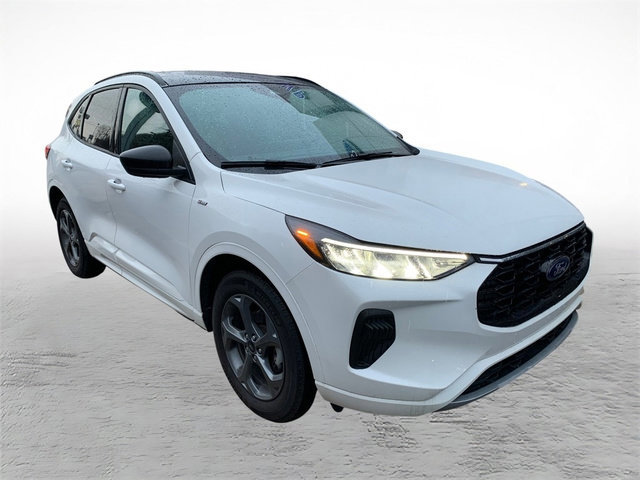 Certified 2023 Ford Escape ST-Line w/ Tech Pack #1 image 7