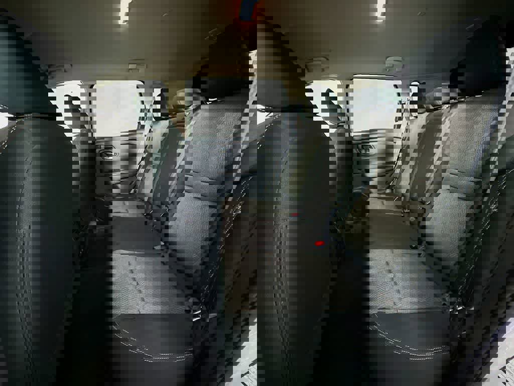 Used 2024 Nissan Rogue SV image 17