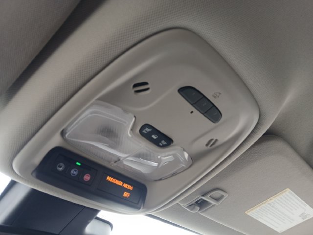 Used 2024 Buick Encore GX Avenir w/ Avenir Convenience Package FWD image 8