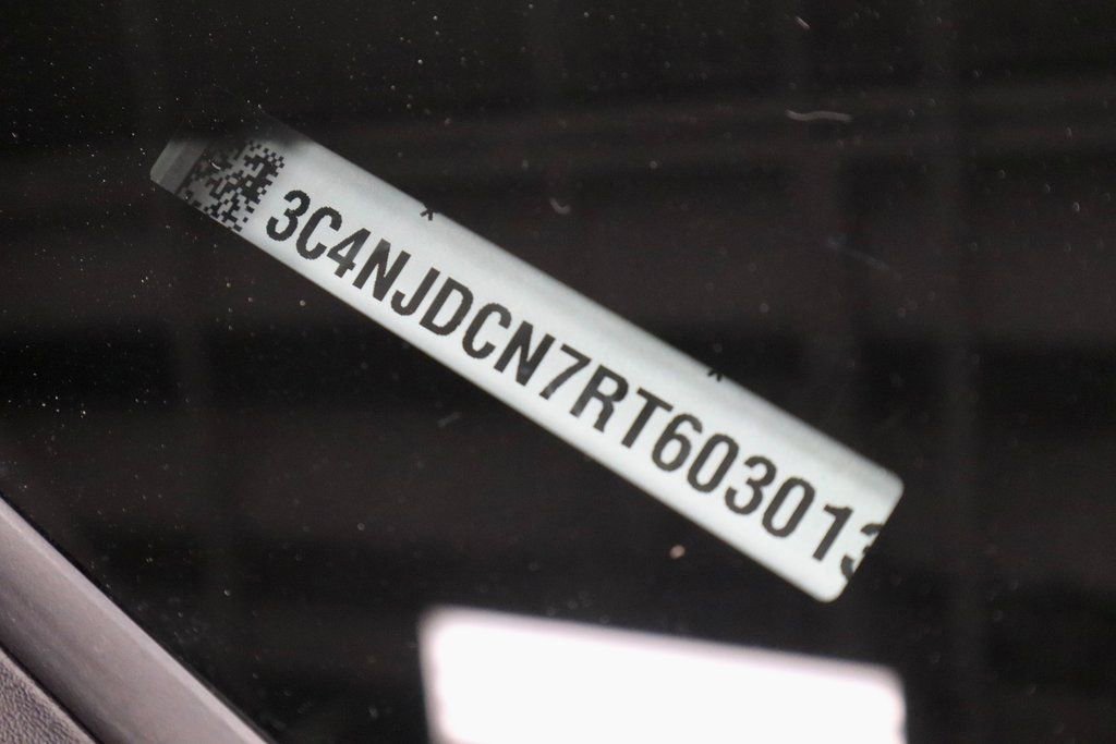 Used 2024 Jeep Compass Limited image 33