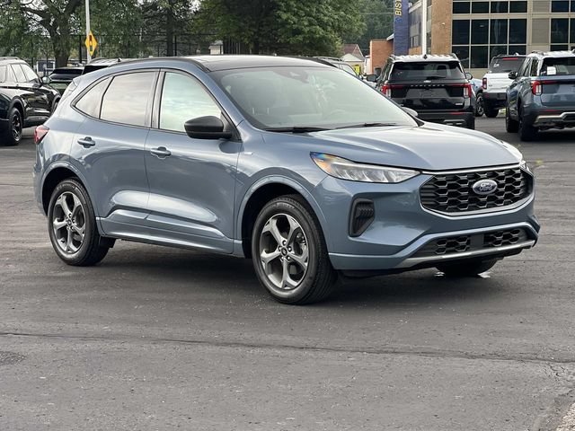 Certified 2024 Ford Escape ST-Line w/ Tech Pack #1 AWD/4WD image 7