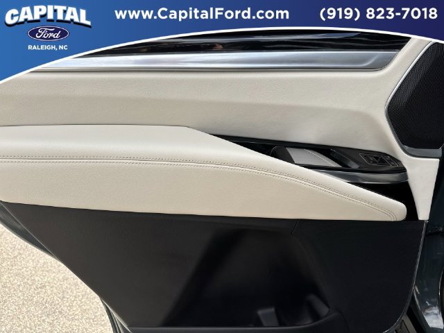 Used 2026 Cadillac Escalade Sport w/ LPO, ONYX Package RWD image 17