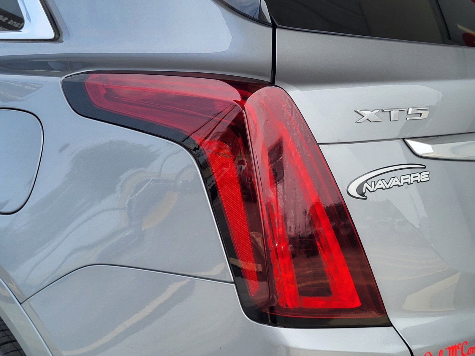 Used 2025 Cadillac XT5 Premium Luxury w/ Technology Package FWD image 9