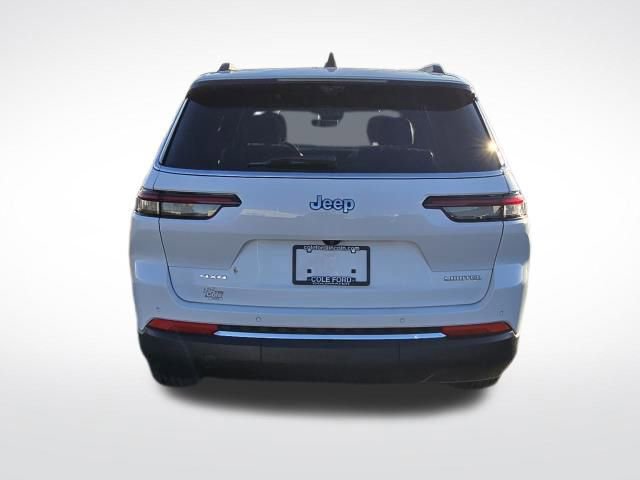 Used 2023 Jeep Grand Cherokee L Limited w/ Luxury Tech Group II image 3