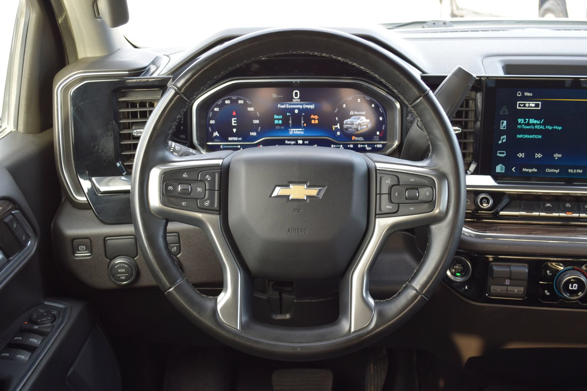 Used 2024 Chevrolet Silverado 1500 LT w/ Convenience Package II RWD image 7