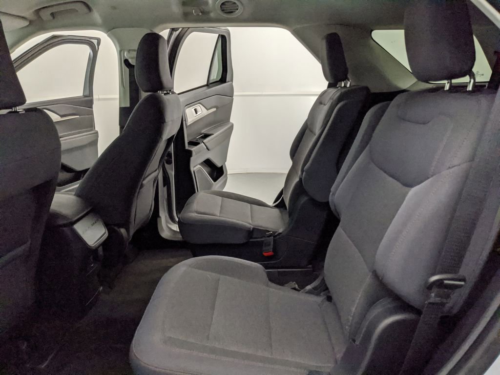 Certified 2025 Ford Explorer Active image 17