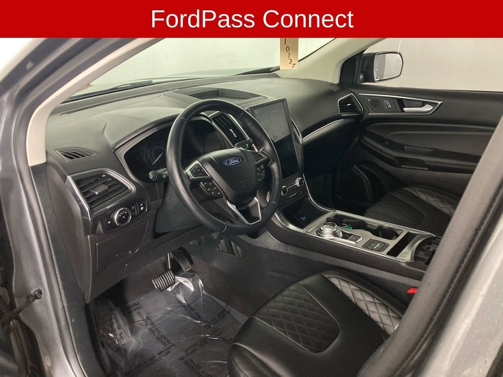 Certified 2024 Ford Edge Titanium AWD/4WD image 14