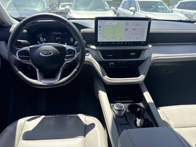 Certified 2025 Ford Explorer Active w/ Active Comfort Package AWD/4WD image 15