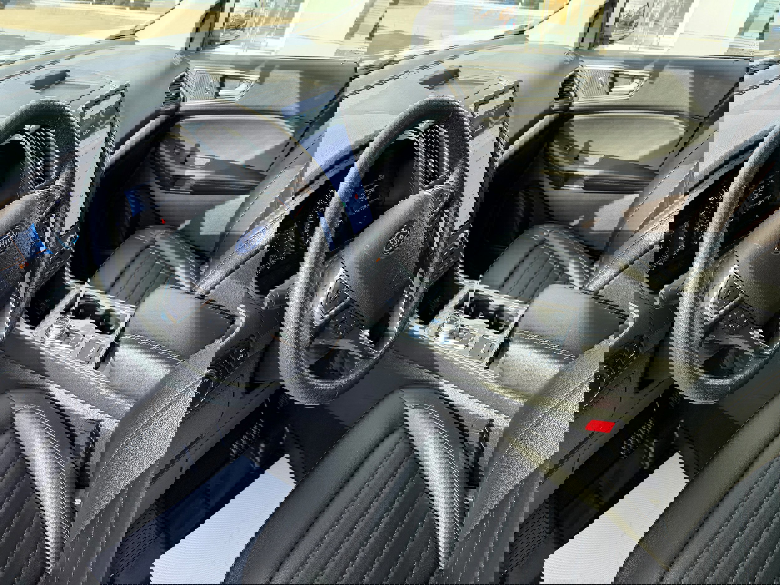 Certified 2024 Ford Edge SEL w/ Convenience Package image 14